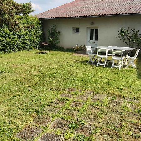 Gite La Metairie, Au Calme A La Campagne Villa Saint-Seurin-de-Palenne Екстериор снимка