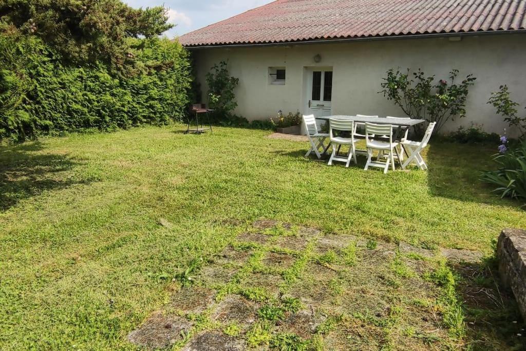 Gite La Metairie, Au Calme A La Campagne Villa Saint-Seurin-de-Palenne Екстериор снимка