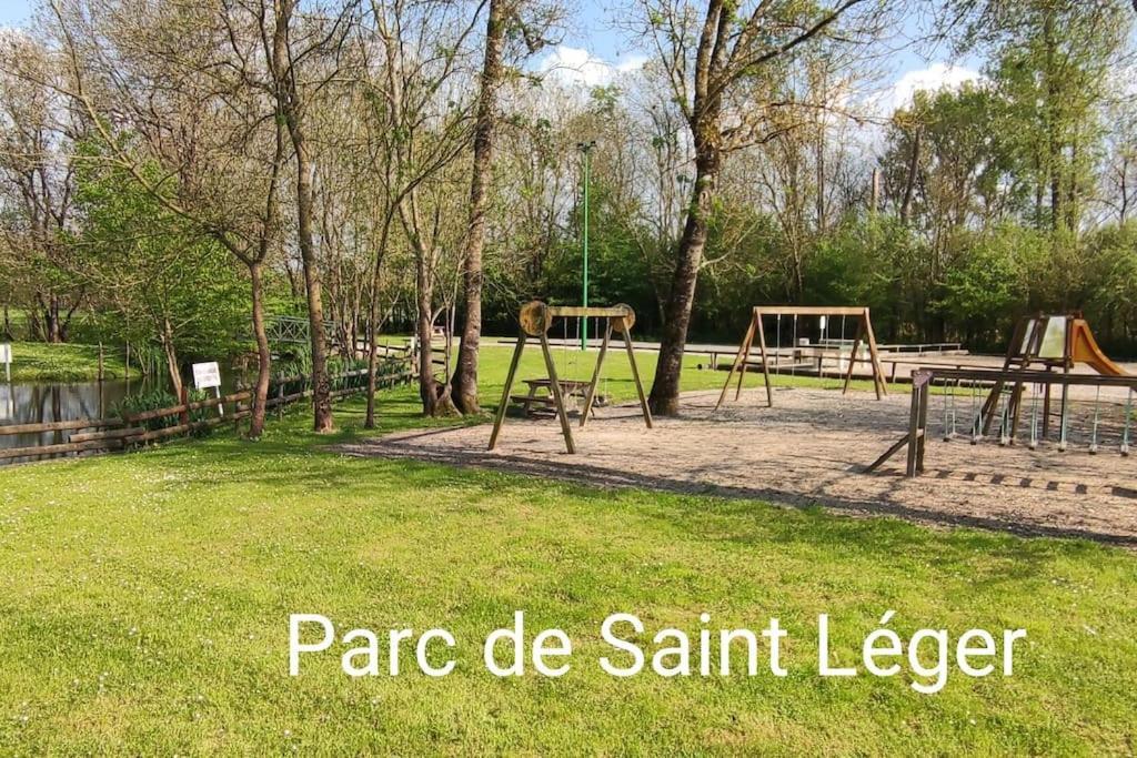 Gite La Metairie, Au Calme A La Campagne Villa Saint-Seurin-de-Palenne Екстериор снимка